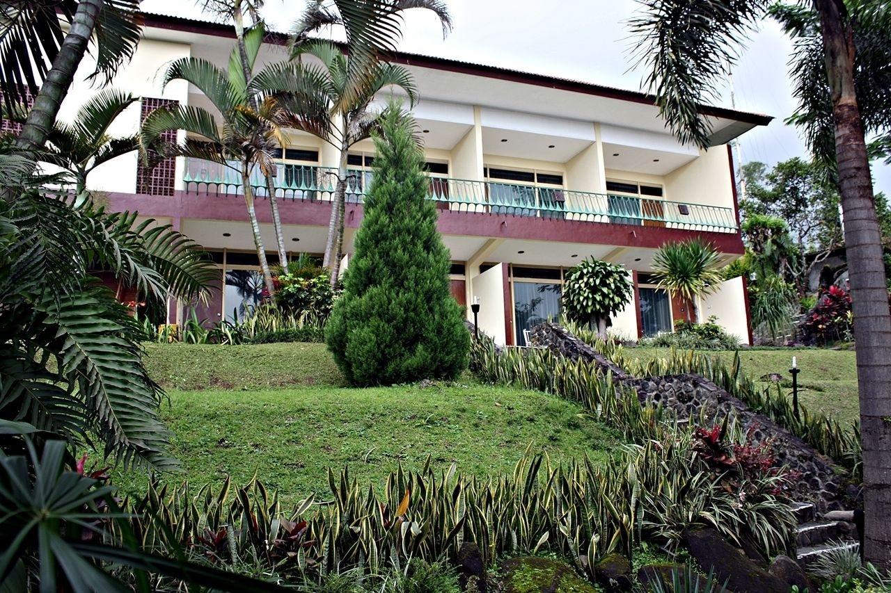 Inna Tretes Hotel & Resort Prigen Ngoại thất bức ảnh
